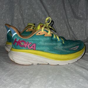 Hoka Clifton 9 Ceramic Evening Primrose size 8B Women's Running shoes sz 8